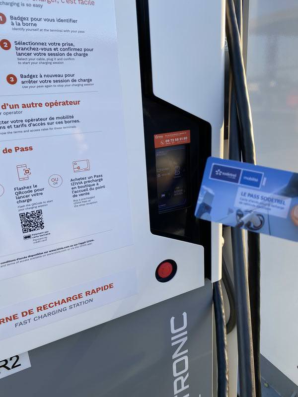 tarjeta para activar puntos de carga de vehículos eléctricos