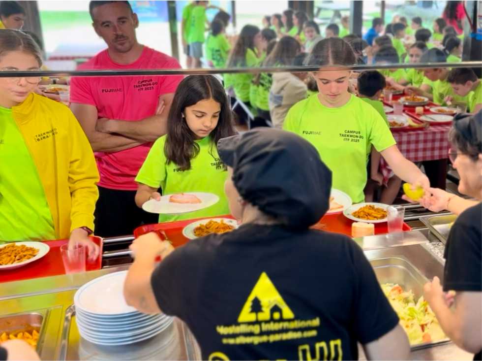 Pasabandejas listos para servir